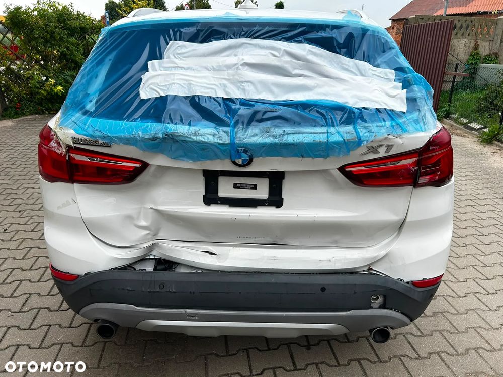 BMW X1 xDrive25i xLine - 6