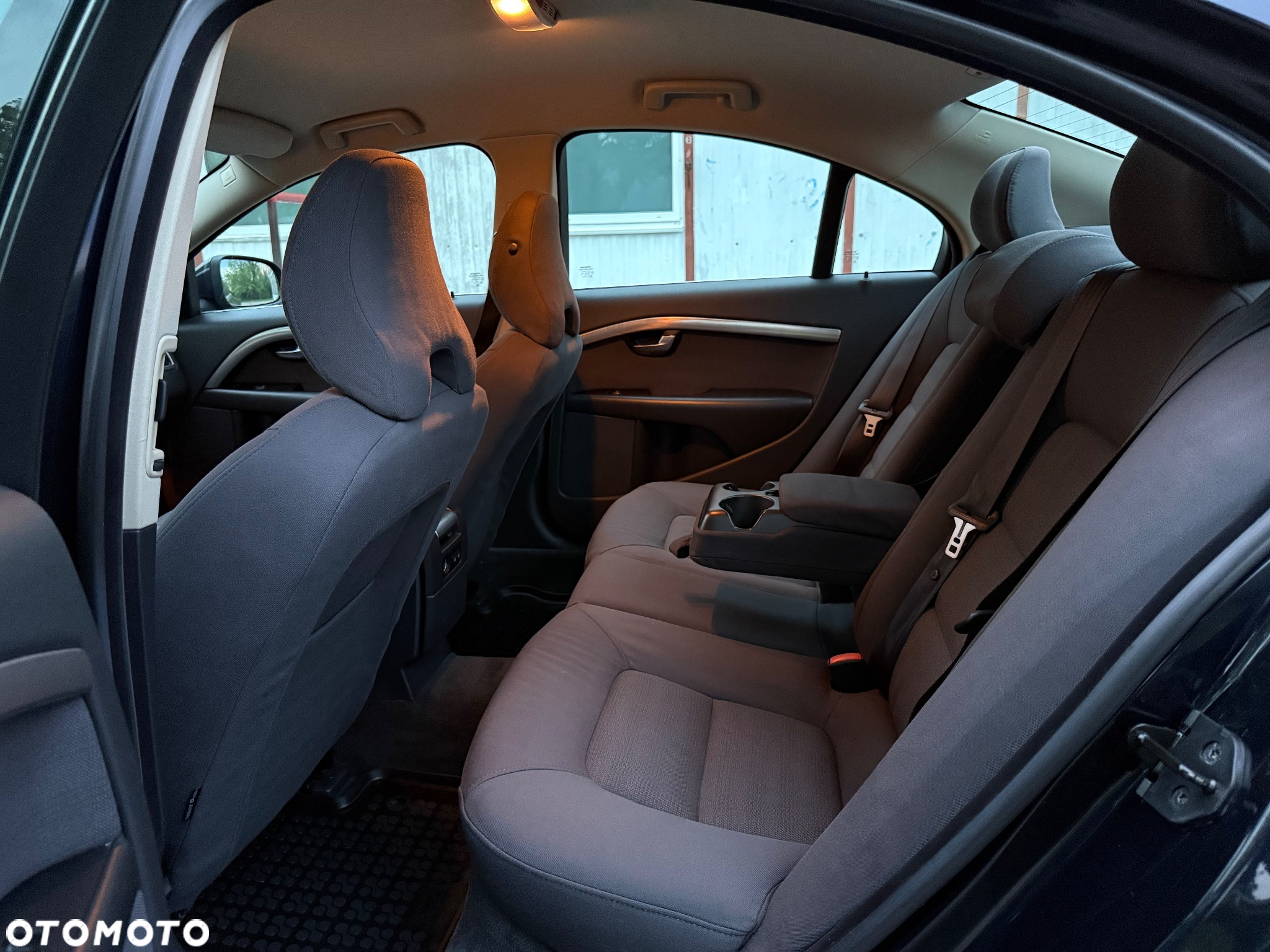 Volvo S80 2.5T Momentum - 9
