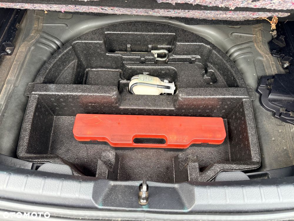 Toyota Yaris - 26