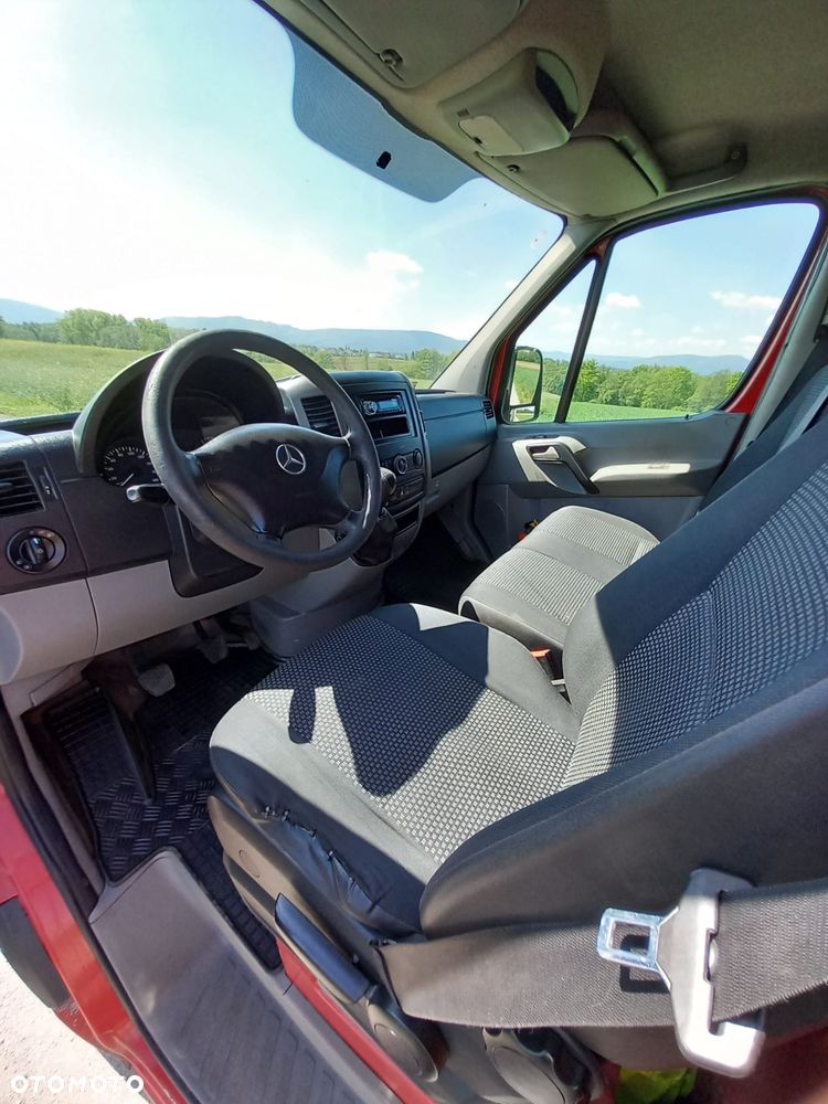 Mercedes-Benz Sprinter - 7