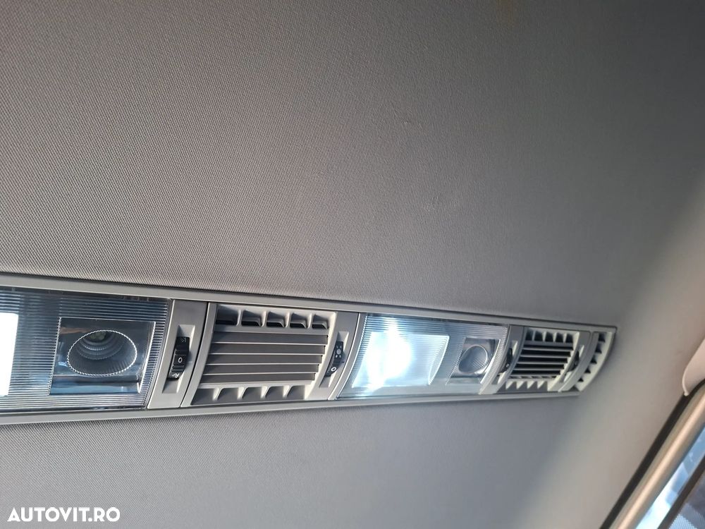 VOLKSWAGEN Multivan 2011 — imagine 34
