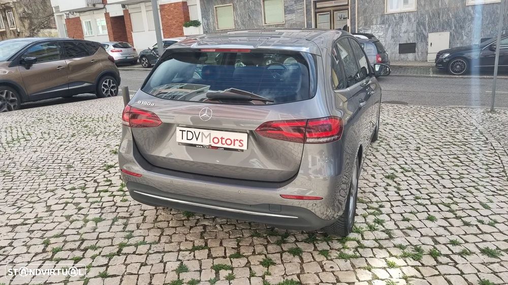 Mercedes-Benz B 180 d Business Solutions Aut. — fotografia 7