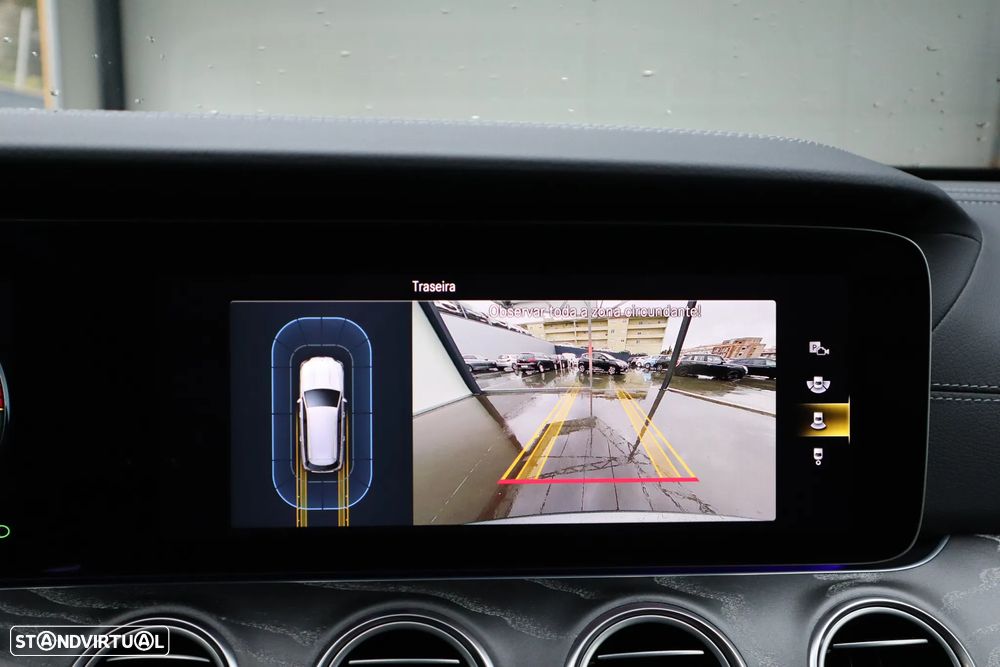 Mercedes-Benz E 300 e AMG Line - 24