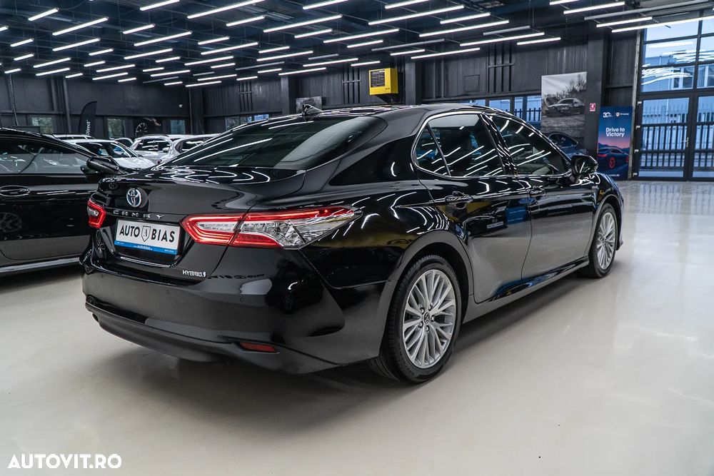 Toyota Camry 2.5 Hybrid Exclusive - 8