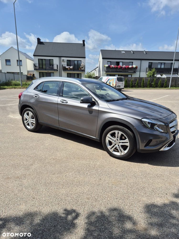 Mercedes-Benz GLA 250 4-Matic - 2