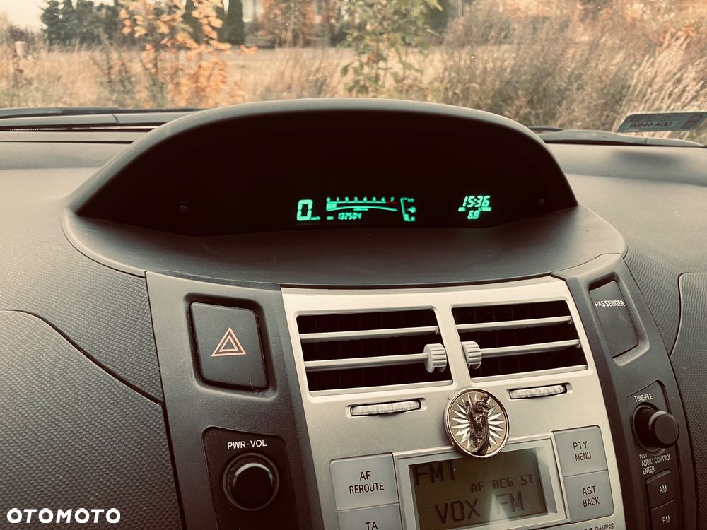 Toyota Yaris - 17