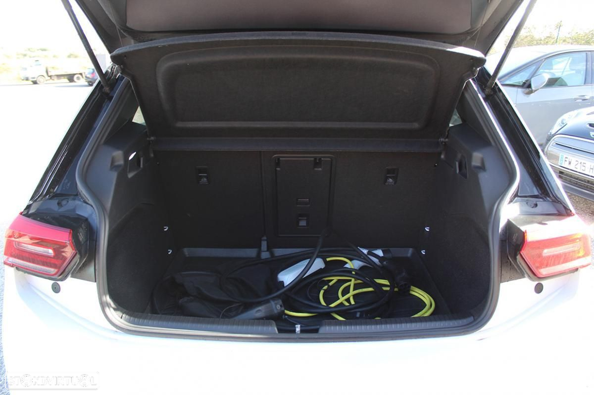 VW ID.3 Pro Performance Business - 12