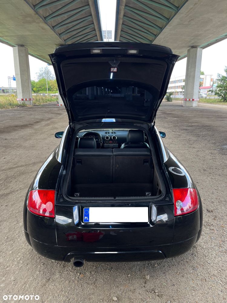 Audi TT Coupé - 14