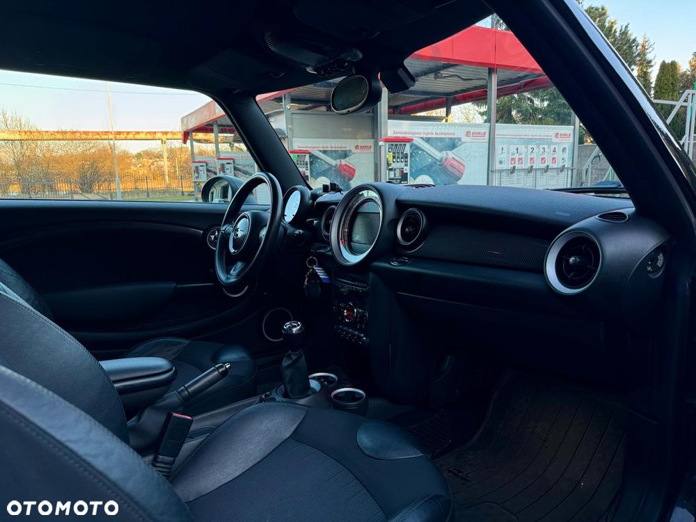 MINI Cooper SD Highgate - 11