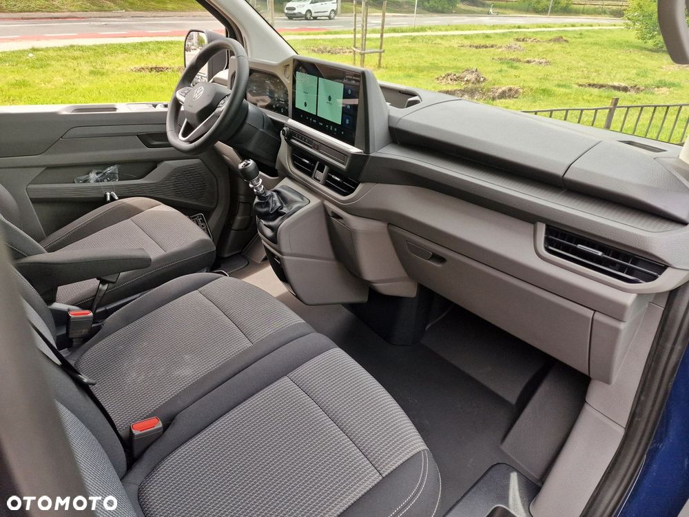 Volkswagen Caravelle - 20