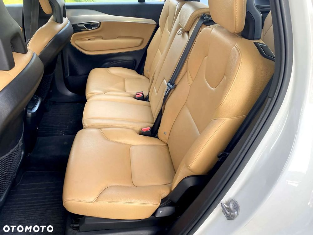 Volvo XC 90 D5 AWD Inscription 7os - 31