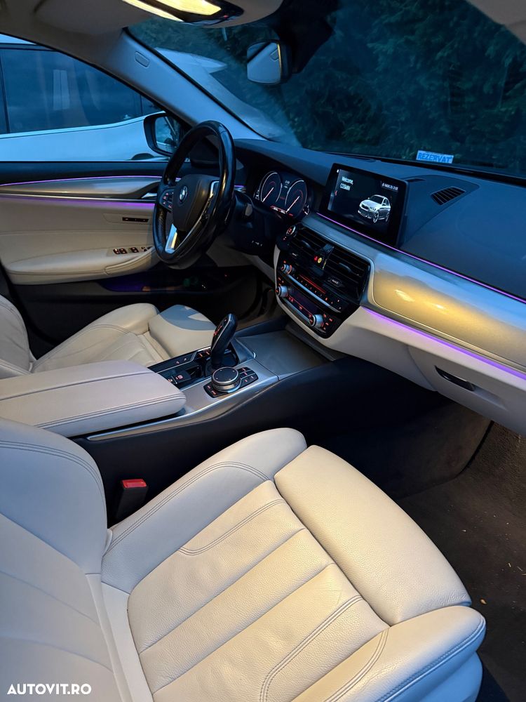 BMW Seria 5 520d xDrive AT - 9