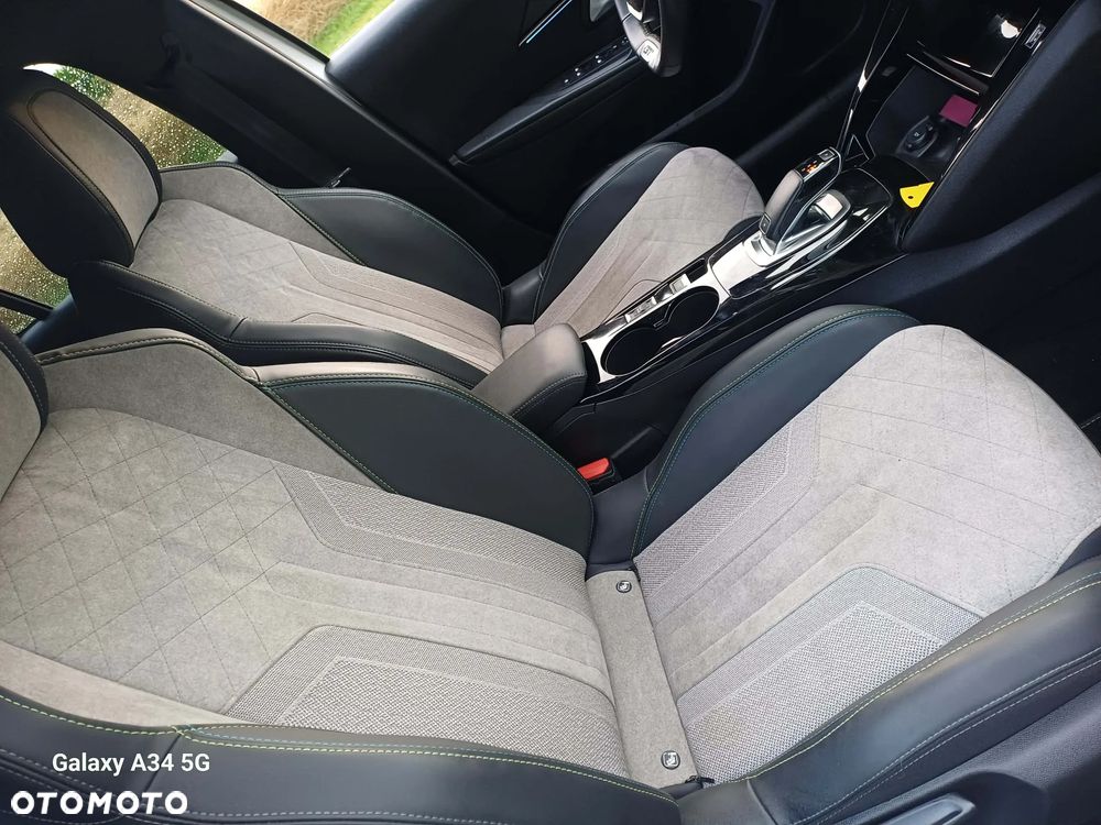 Peugeot 208 - 7