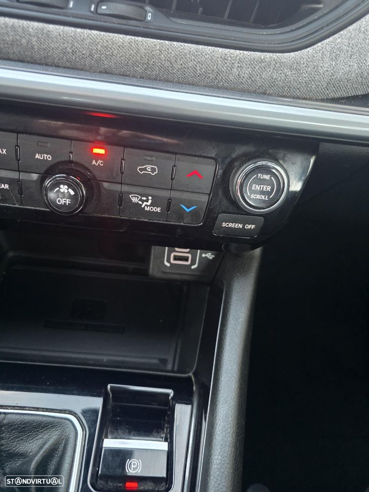 Jeep Compass 1.6 MultiJet Longitude - 28