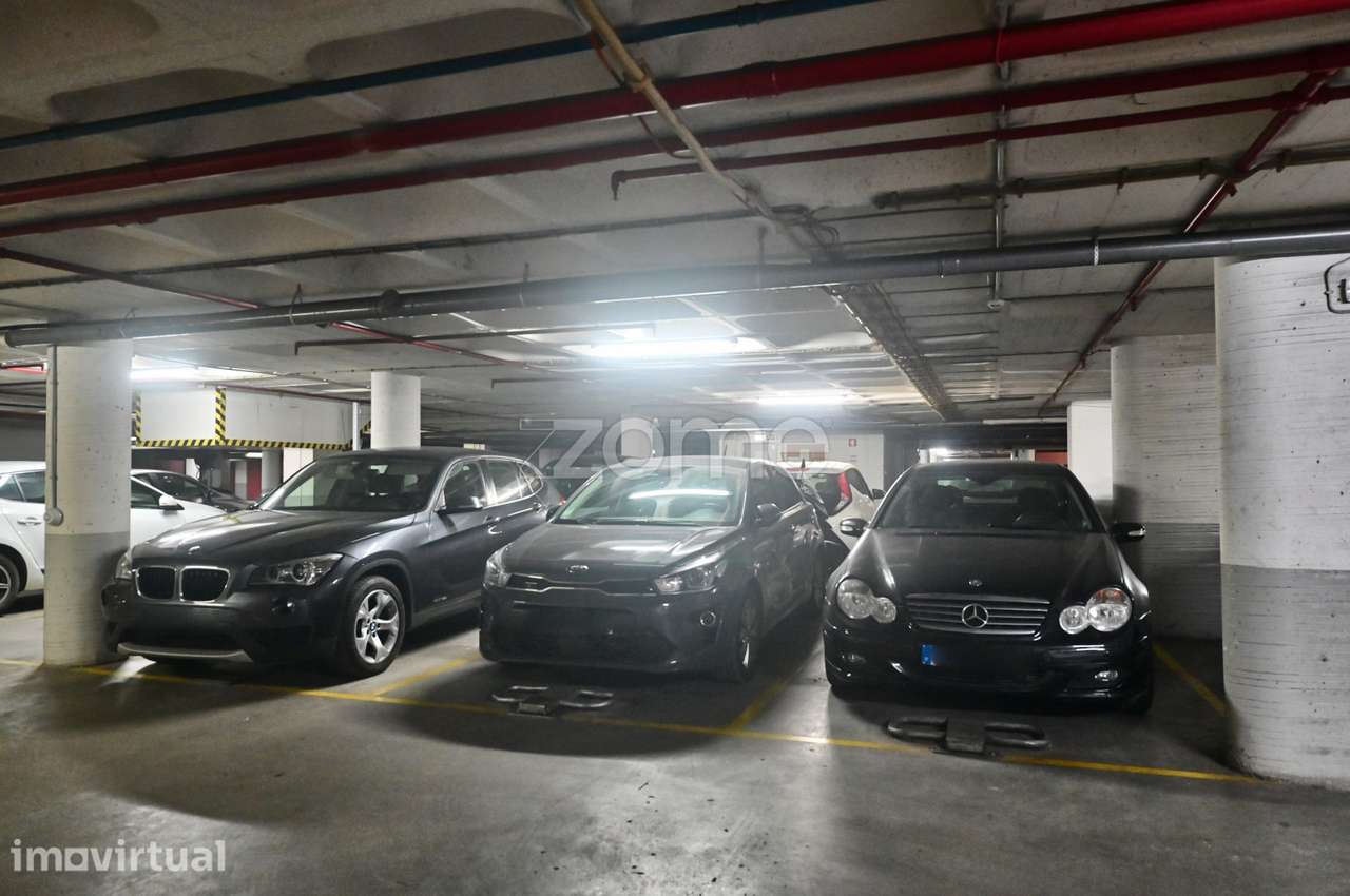 Parqueamento no Edificio Parque - Grande imagem: 5/6