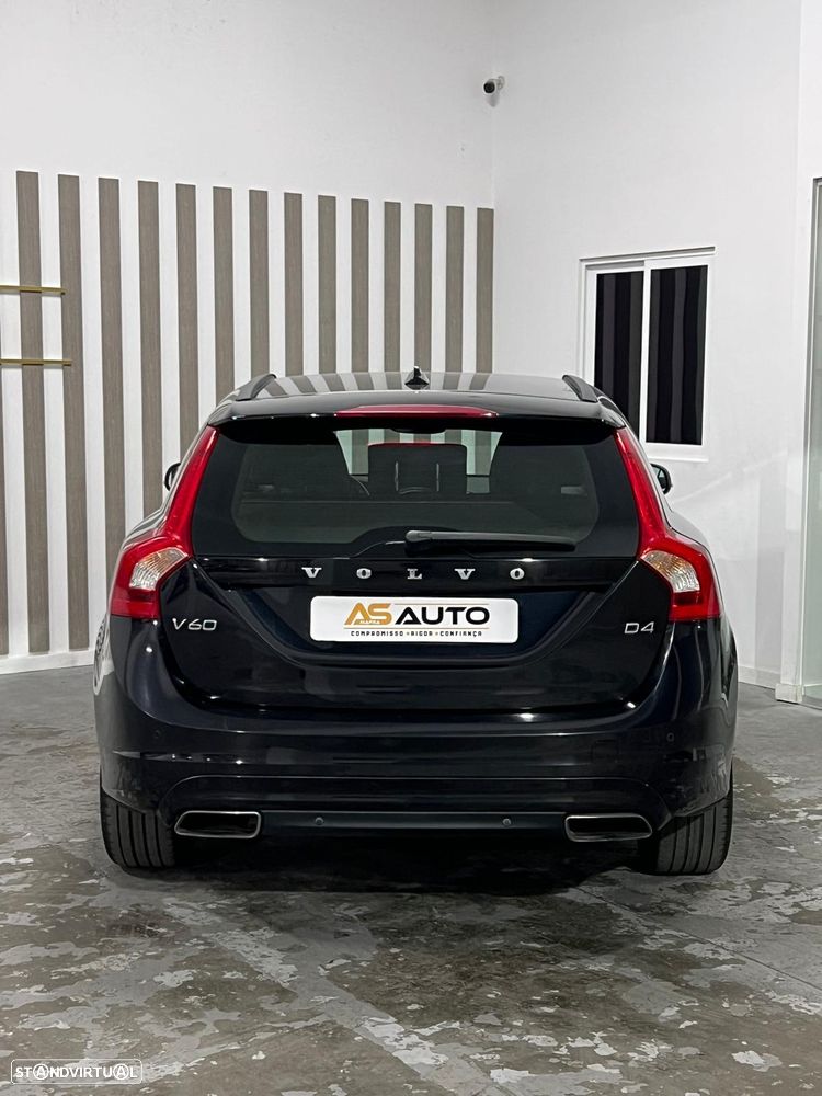Volvo V60 2.0 D4 Summum Eco - 14