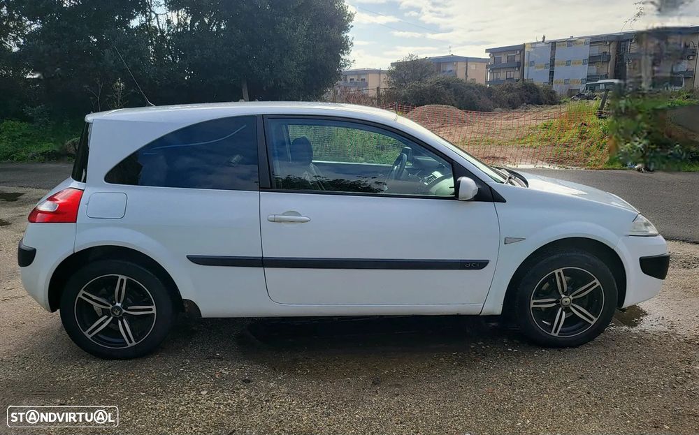 Renault Mégane 1.5 Dci - 8