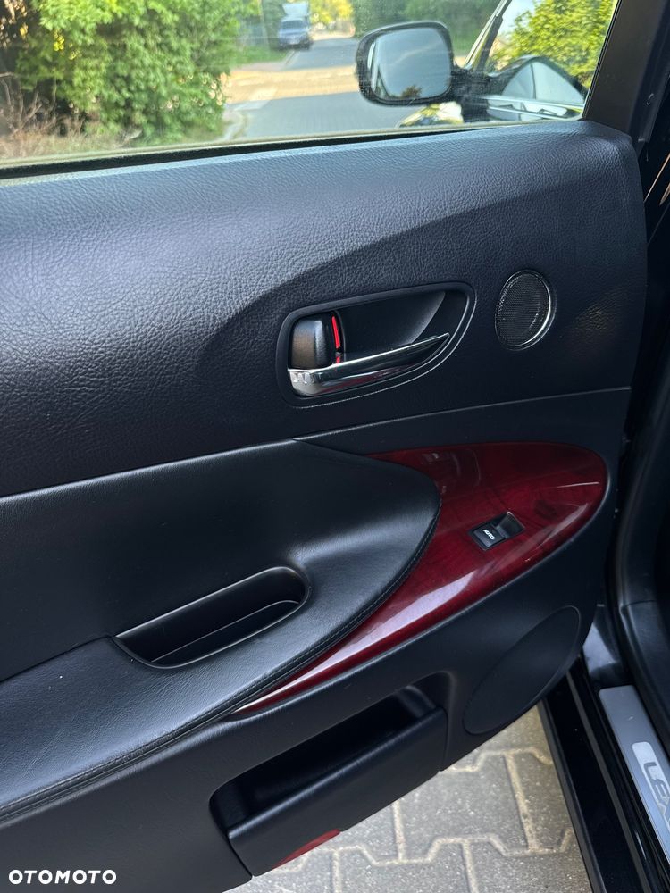 Lexus GS 300 Prestige + - 13