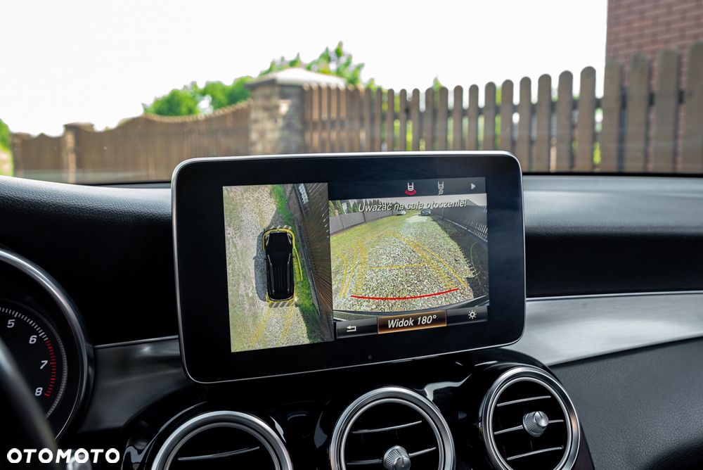 Mercedes-Benz GLC 250 4Matic 9G-TRONIC AMG Line - 35