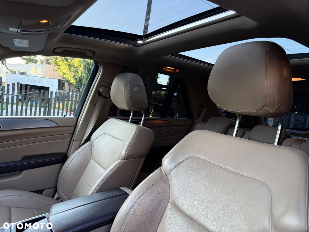 Mercedes-Benz ML 350 BlueTEC 4MATIC 7G-TRONIC - 7