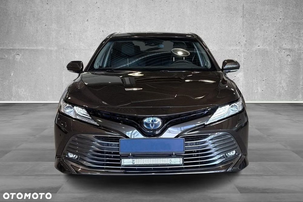 Toyota Camry 2.5 Hybrid Executive CVT - 4