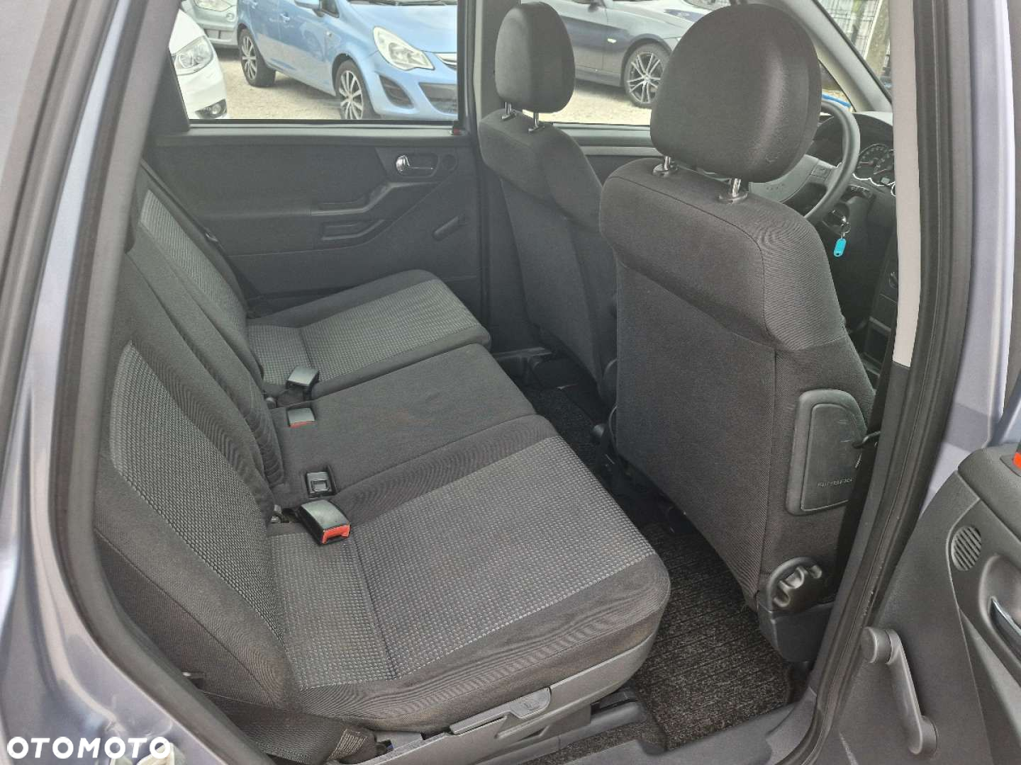 Opel Meriva - 17