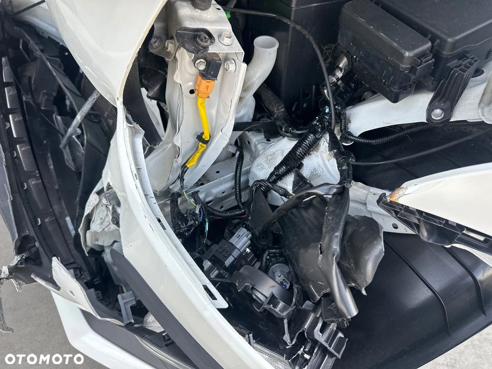 Suzuki Swift 1.2 Premium Plus - 14