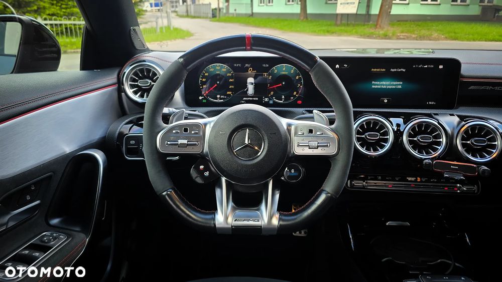 Mercedes-Benz CLA - 17