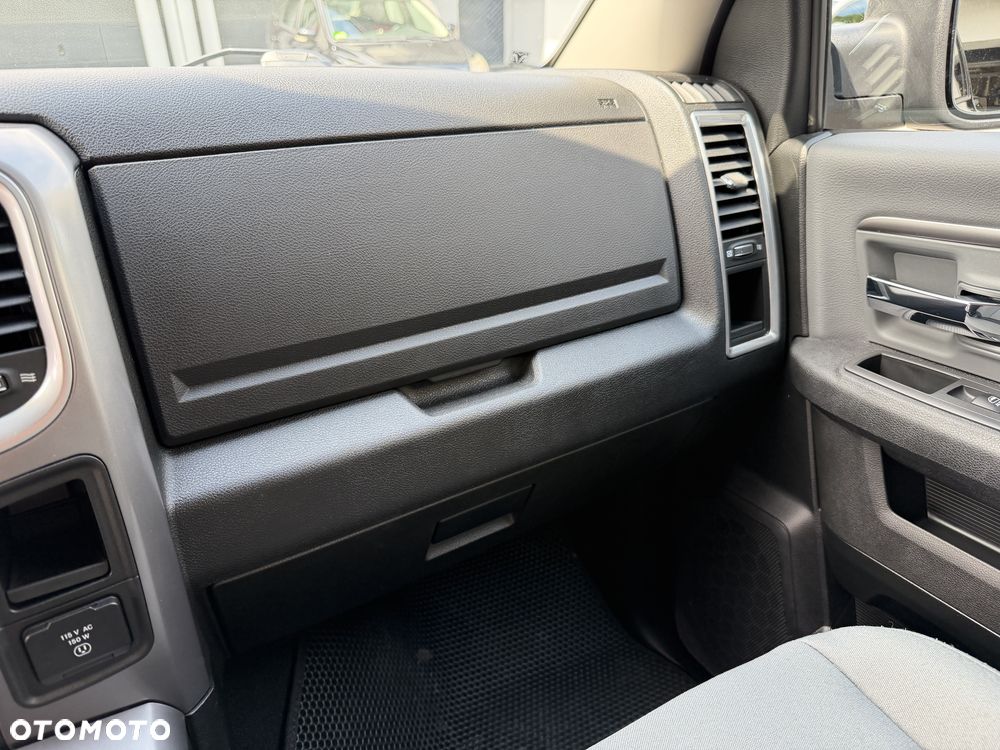 RAM 1500 5.7 Crew Cab Laramie - 18