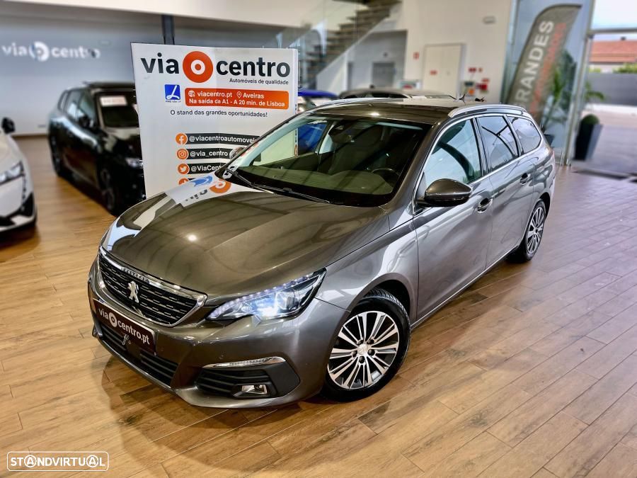 Peugeot 308 SW 1.2 PureTech Allure Pack EAT8 — fotografia 32