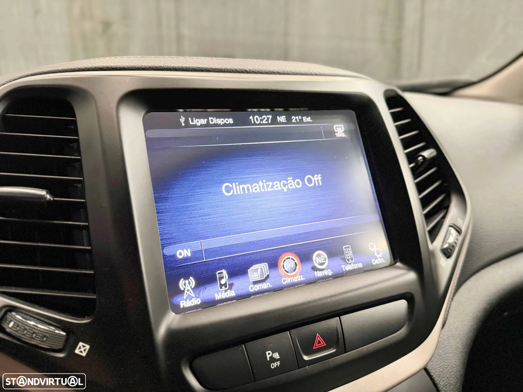 Jeep Grand Cherokee - 15