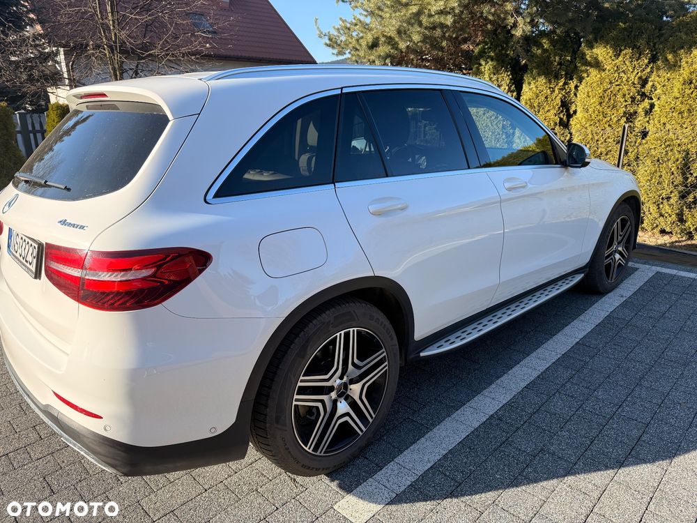 Mercedes-Benz GLC - 12