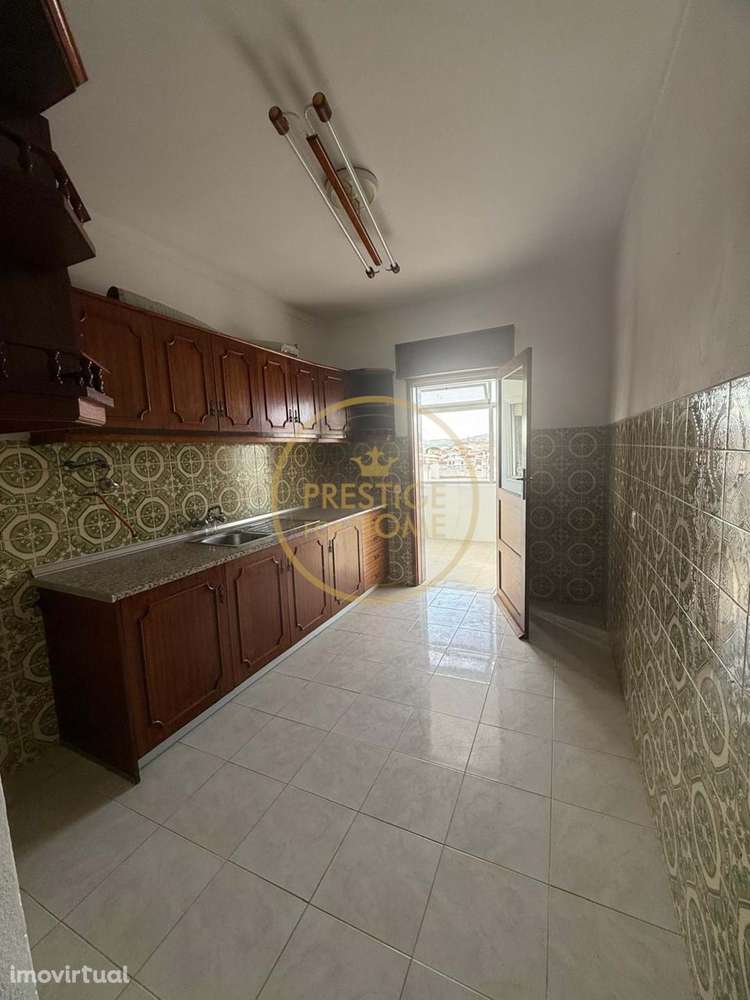 Apartamento luminoso T2 com vista mar e Serra - Grande imagem: 2/21