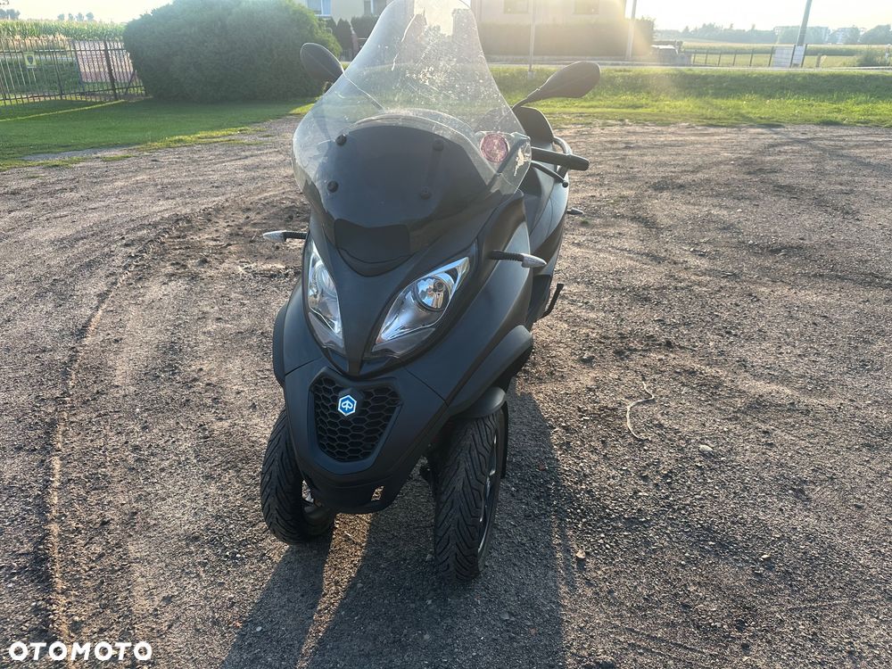Piaggio MP-3 - 9