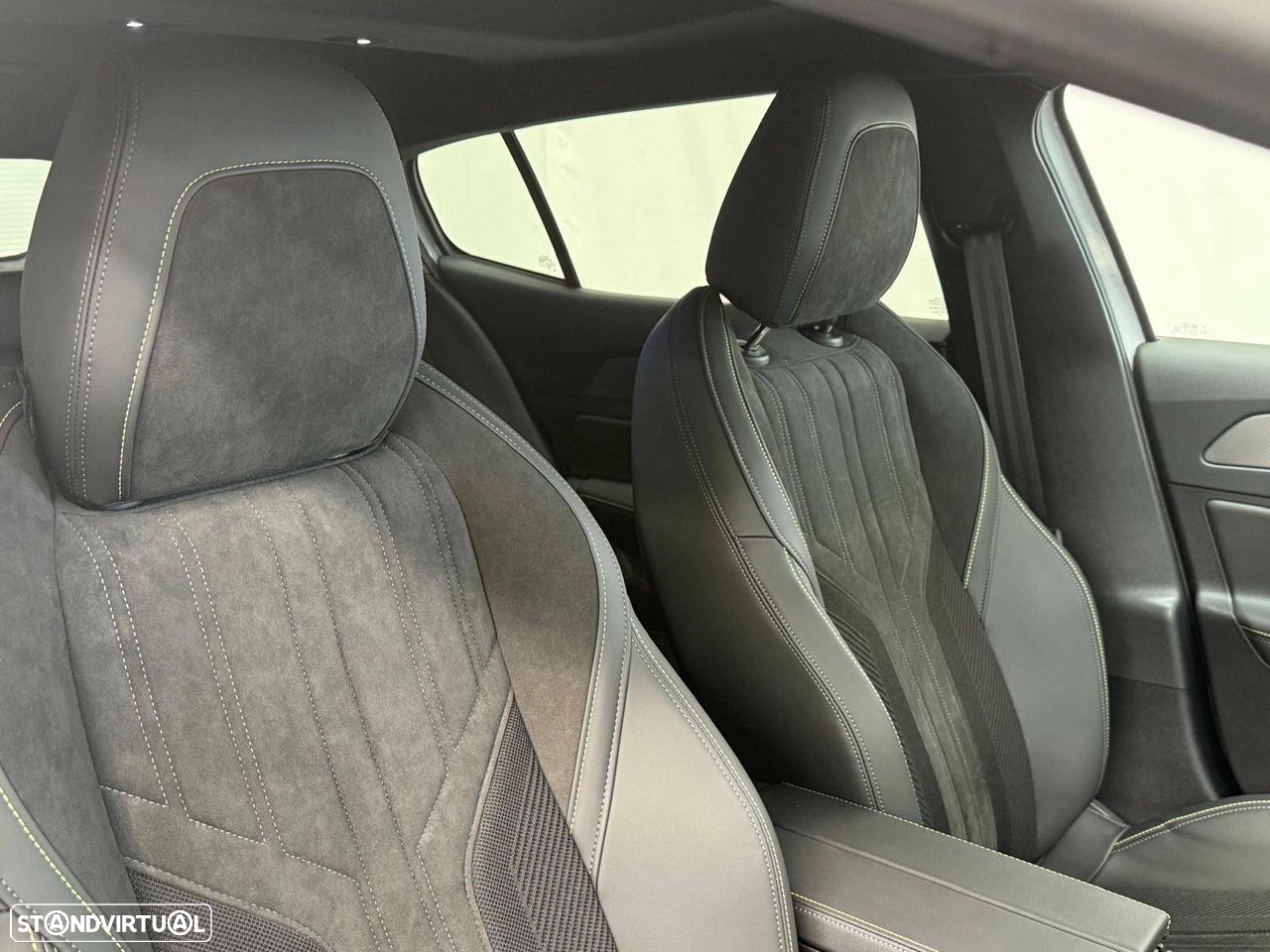 Peugeot 408 - 17