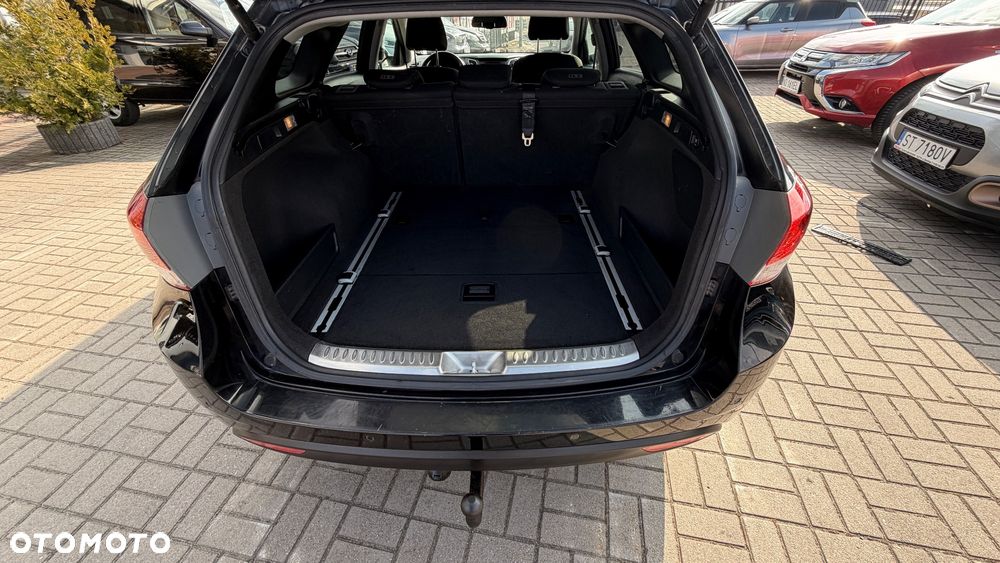 Hyundai i40 Kombi blue 1.7 CRDi DCT Premium - 23