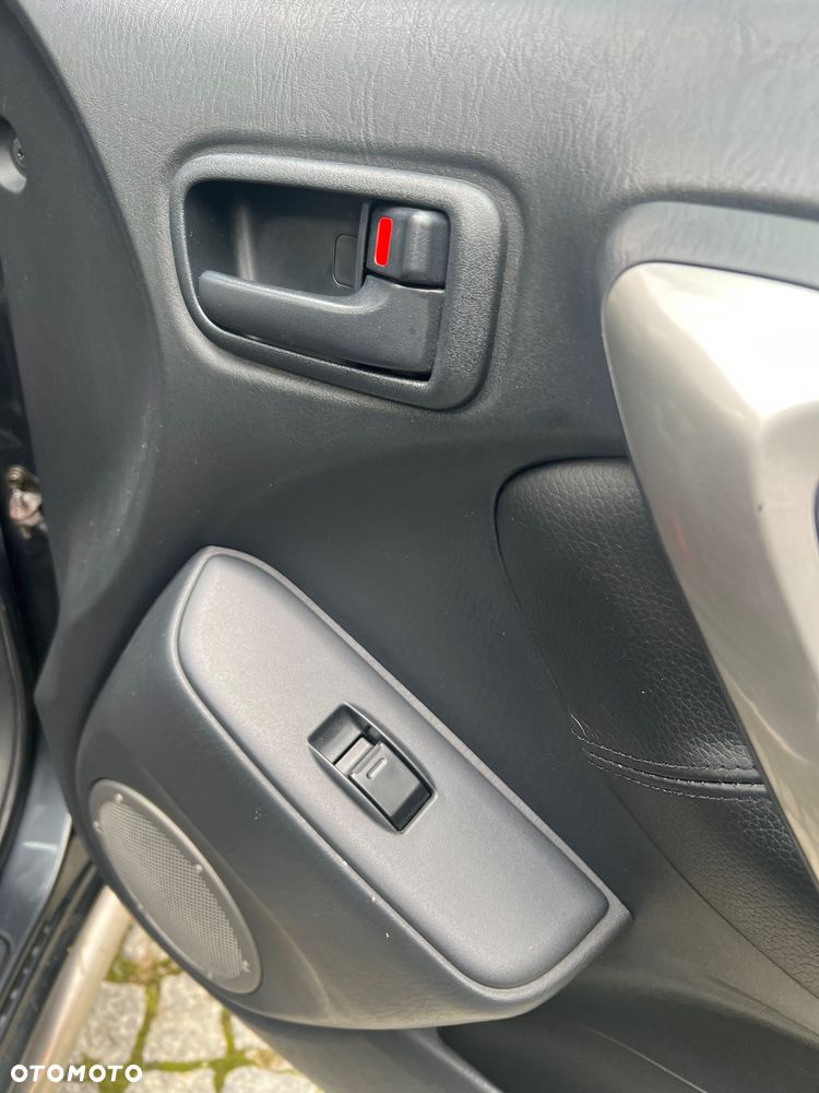 Toyota RAV4 2.0 D-4D Prestige - 15