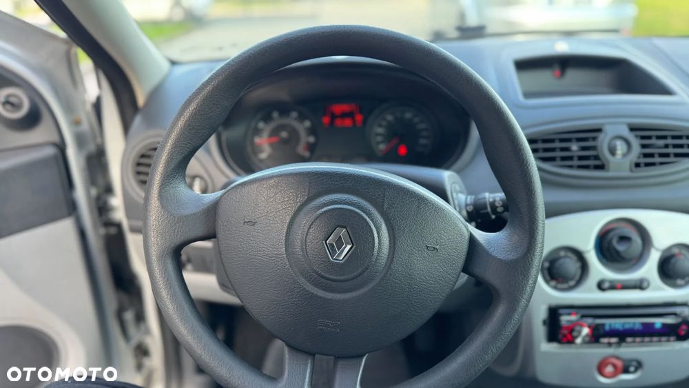 Renault Clio 1.2 16V Authentique - 19