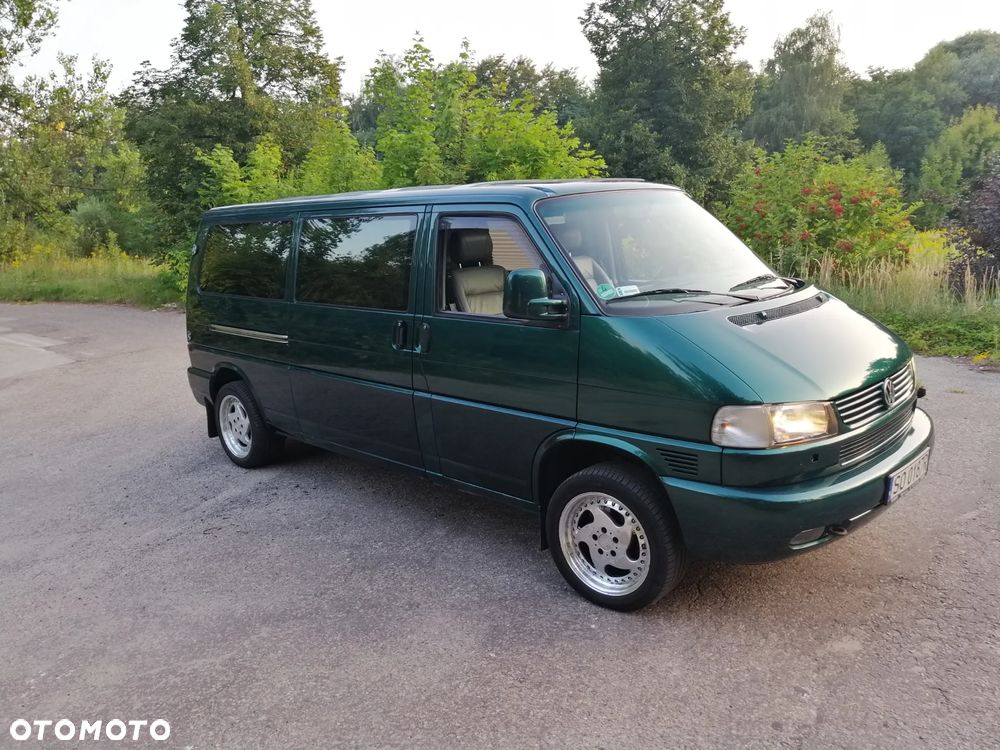 Volkswagen Caravelle - 8