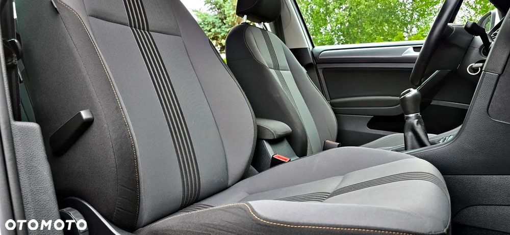 Volkswagen Golf - 13