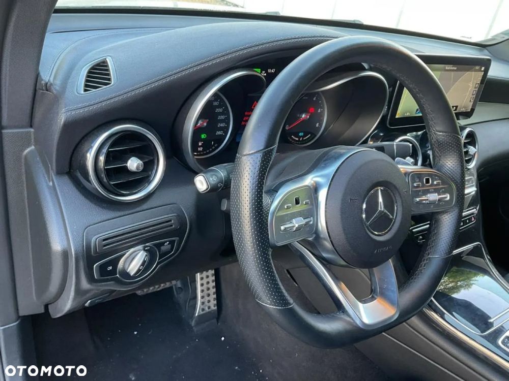 Mercedes-Benz GLC - 11
