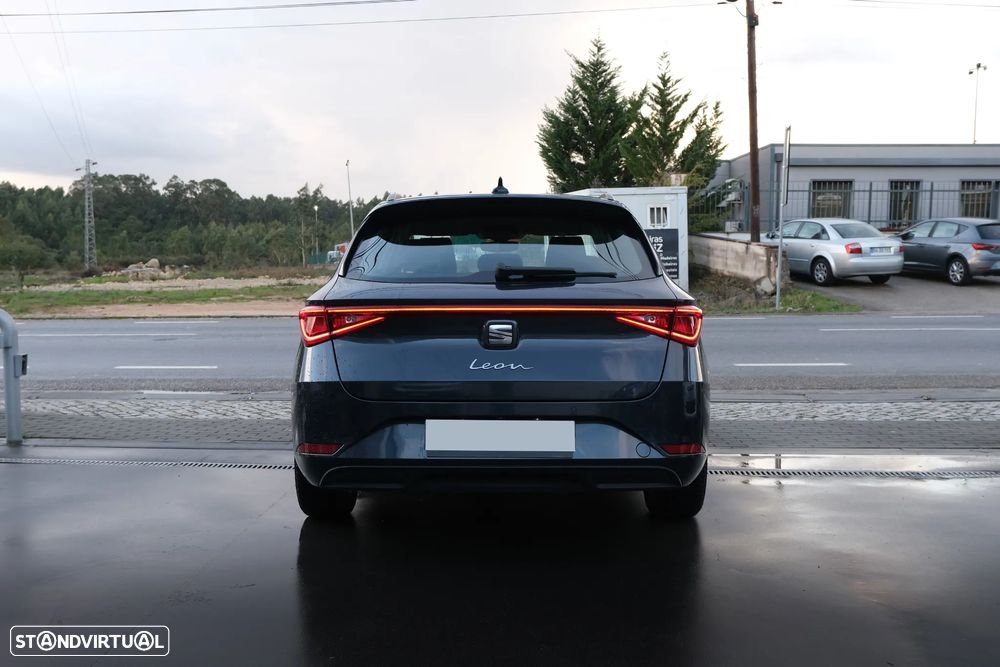 SEAT Leon ST 2.0 TDI Style - 4