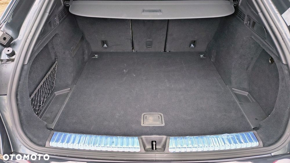 Audi Q5 Sportback - 12