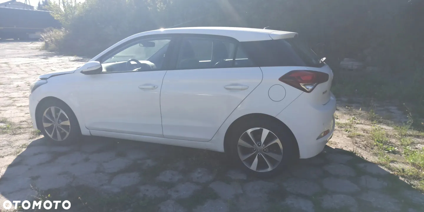 Hyundai i20 1.2 BlueDrive Classic + - 2