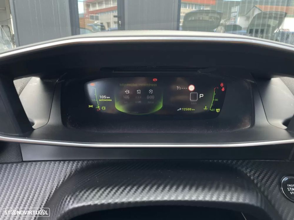 Peugeot 2008 1.2 PureTech Allure EAT8 - 34