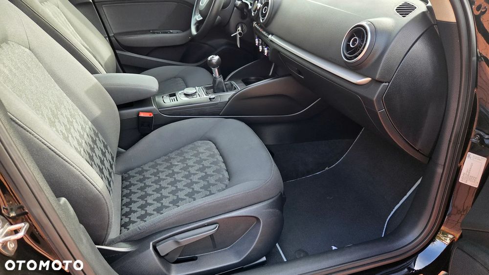 Audi A3 Sportback - 30
