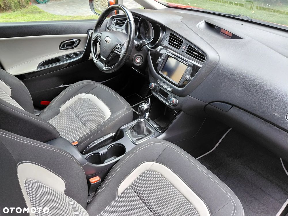 Kia Ceed 1.4 CVVT Spirit - 13