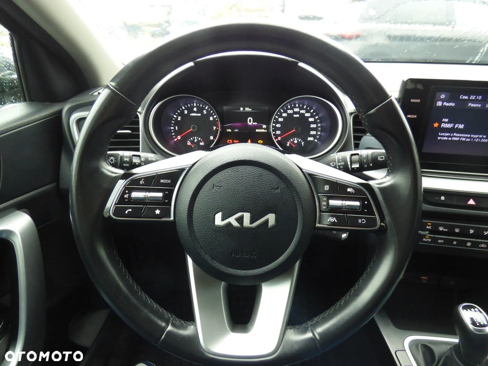 Kia Ceed - 25