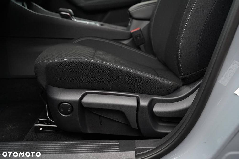 Nissan Qashqai 1.3 DIG-T MHEV Acenta Xtronic - 9