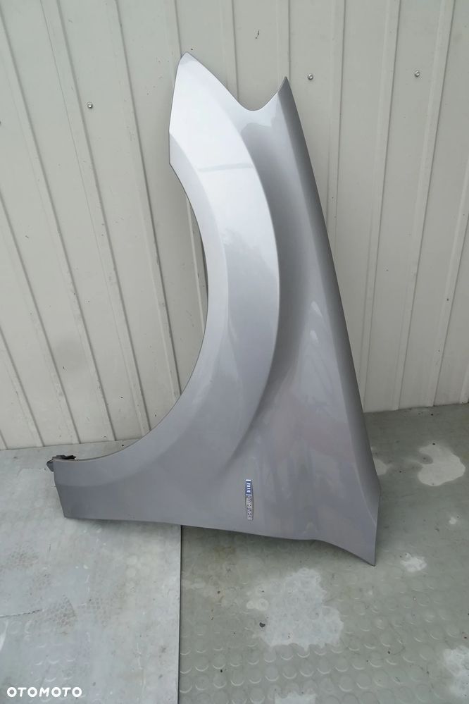 Mercedes ML W164 Błotnik lewy C792